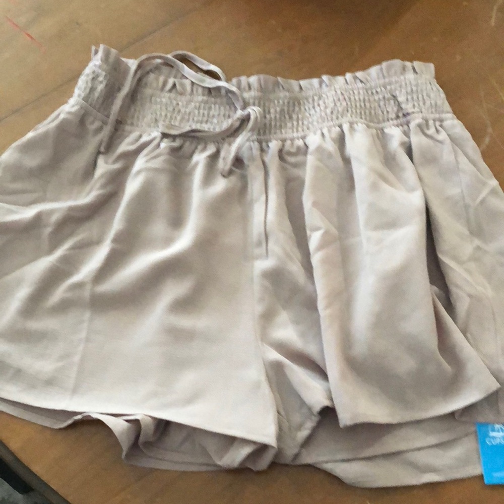 #0076 - Cupshe Taupe Elastic-Waist Flow Shorts NWT